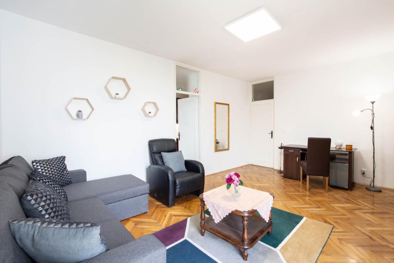 Apartman Grof สปลิท ภายนอก รูปภาพ