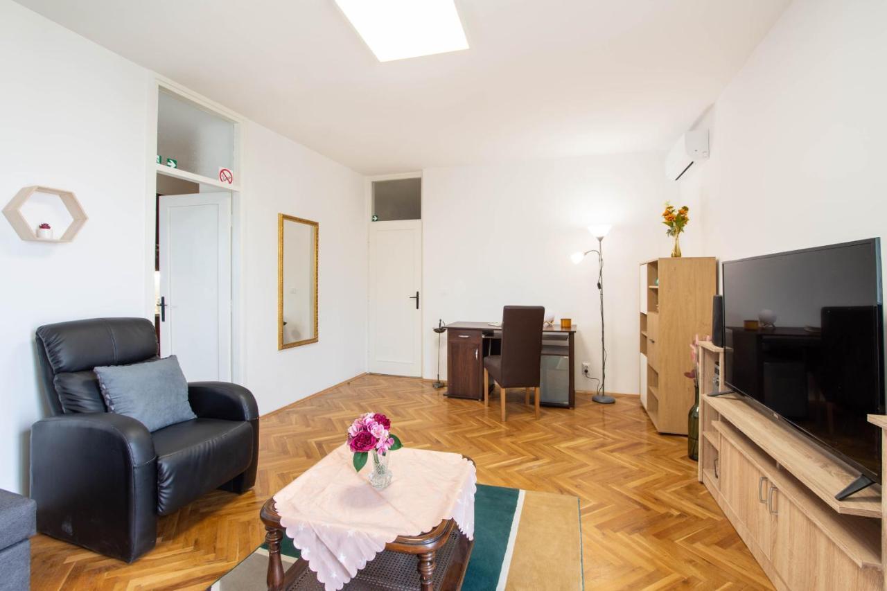 Apartman Grof สปลิท ภายนอก รูปภาพ