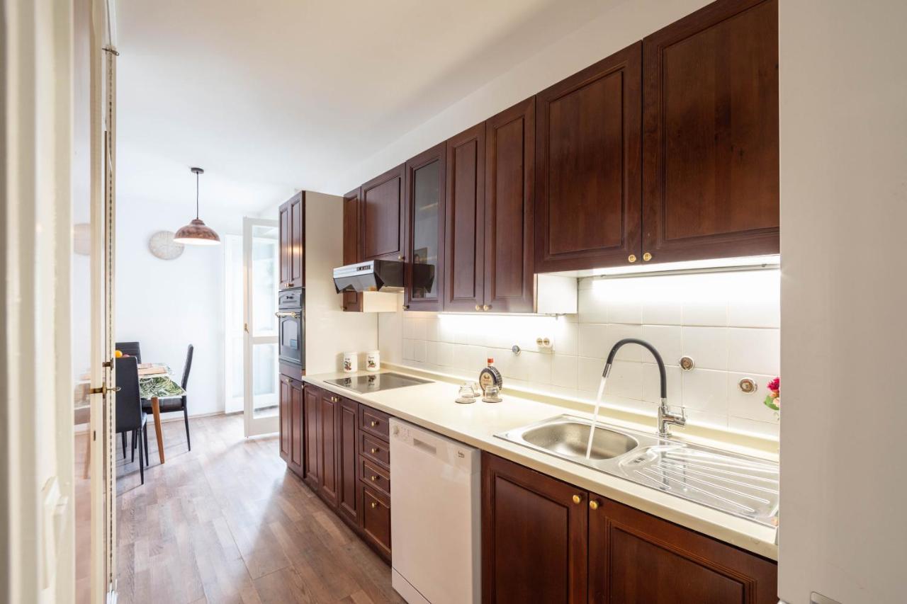 Apartman Grof สปลิท ภายนอก รูปภาพ